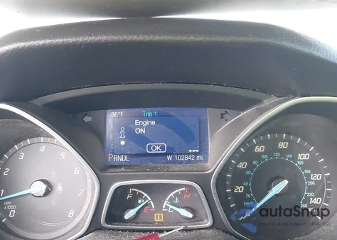 2014 Ford Focus Se z USA, uszkodzony, nr VIN 1FADP3F26EL219953